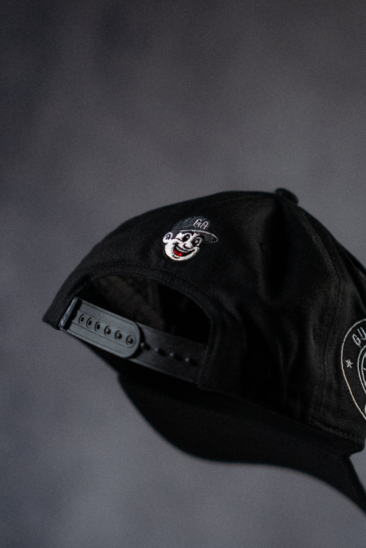 MONEY DOESN’T SLEEP CAP